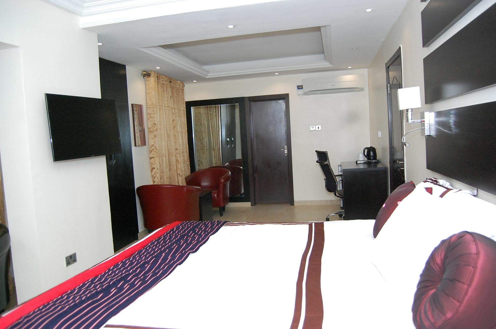 The Montrose Hotel Lekki Eksteriør billede
