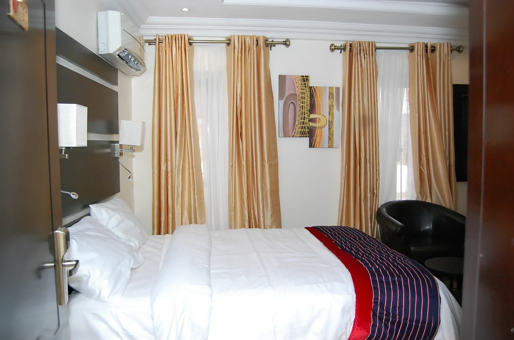 The Montrose Hotel Lekki Eksteriør billede