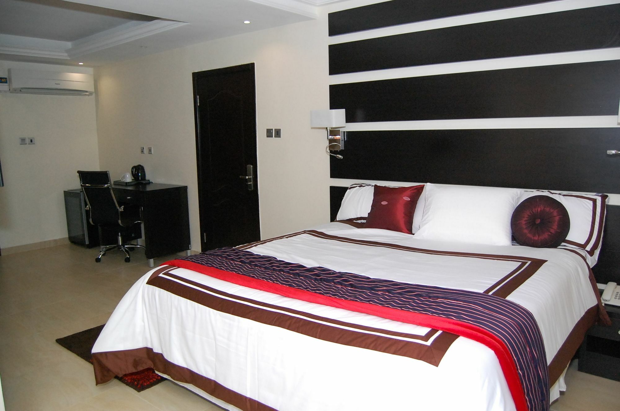 The Montrose Hotel Lekki Eksteriør billede