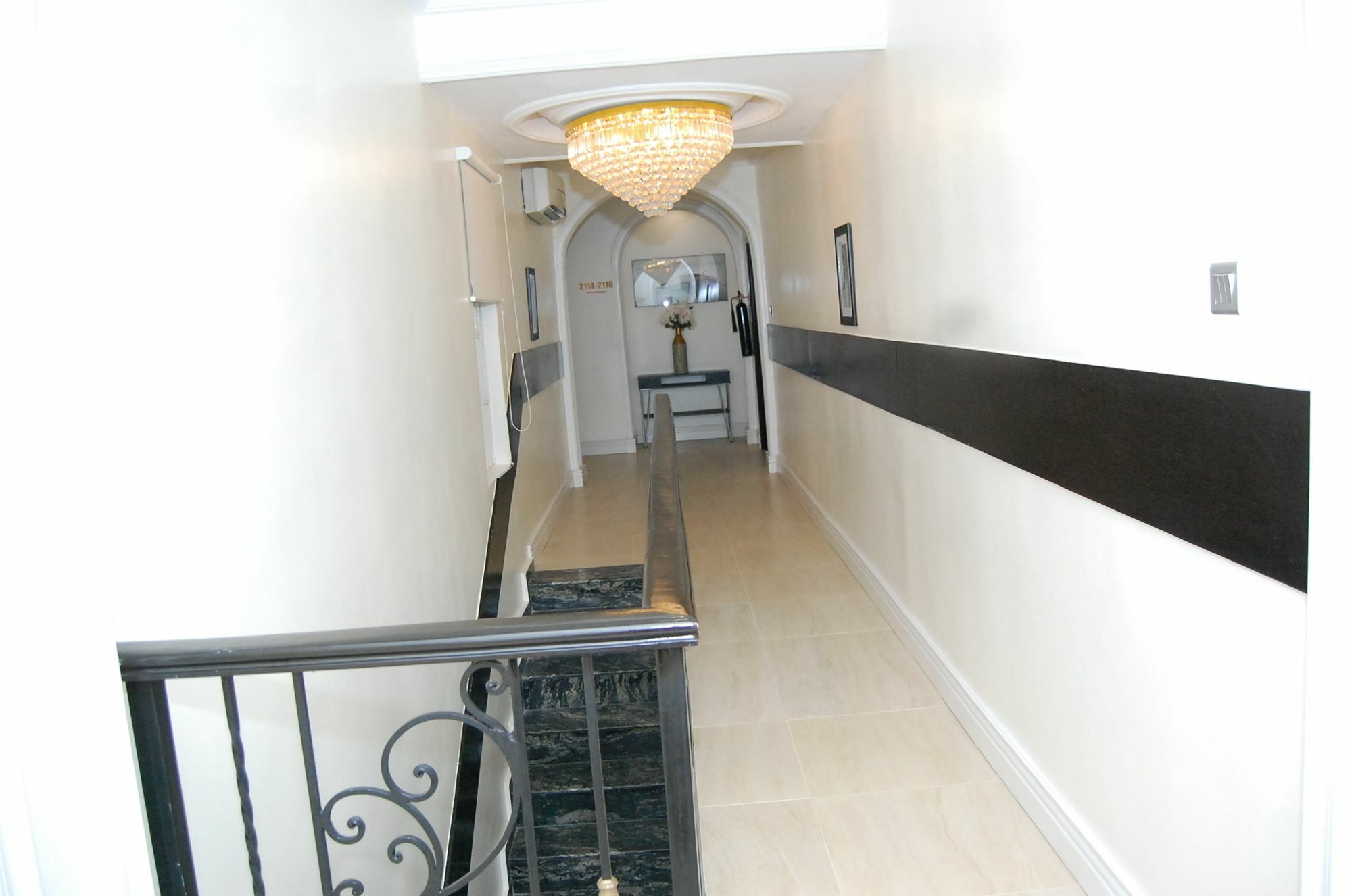 The Montrose Hotel Lekki Eksteriør billede